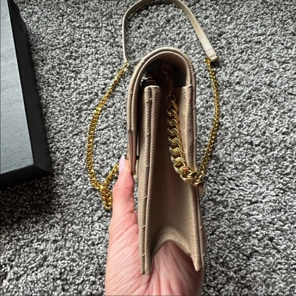 Yves Saint Laurent Cassandre Envelope Chain wallet - Picture 11 of 12